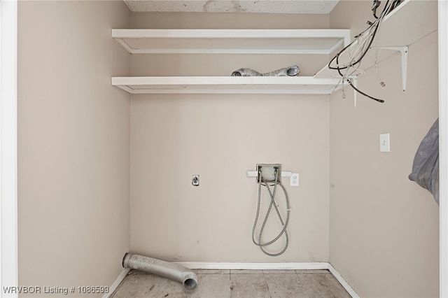 1204 N Davis Street, Lavaca, AR 72941