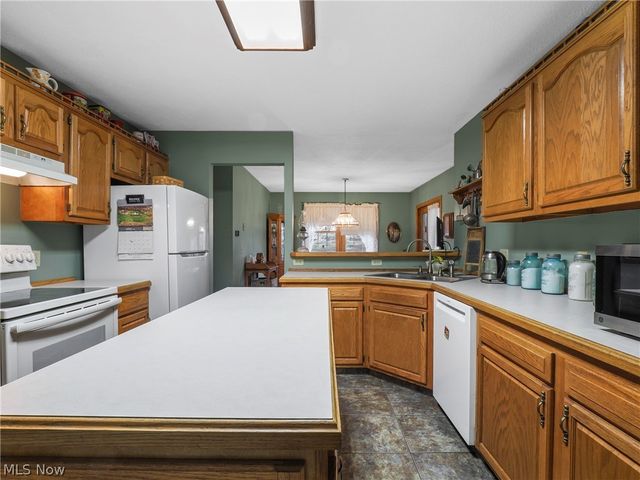 4576 Alabama Avenue SW, Navarre, OH 44662