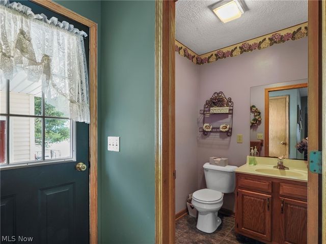 4576 Alabama Avenue SW, Navarre, OH 44662