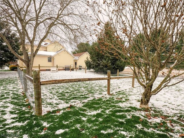 4576 Alabama Avenue SW, Navarre, OH 44662