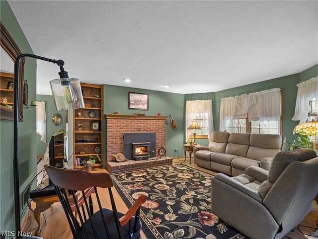 4576 Alabama Avenue SW, Navarre, OH 44662