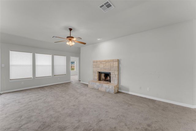 204 Cailin CT, Burnet, TX 78611