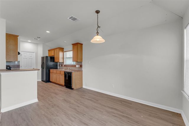 204 Cailin CT, Burnet, TX 78611