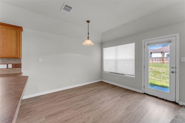 204 Cailin CT, Burnet, TX 78611