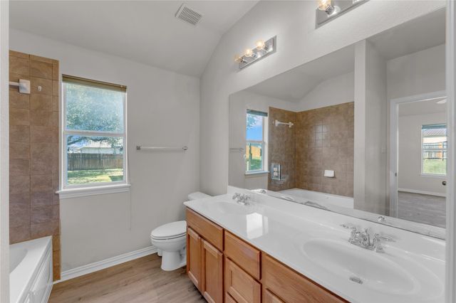 204 Cailin CT, Burnet, TX 78611