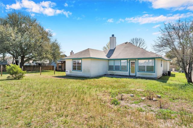 204 Cailin CT, Burnet, TX 78611