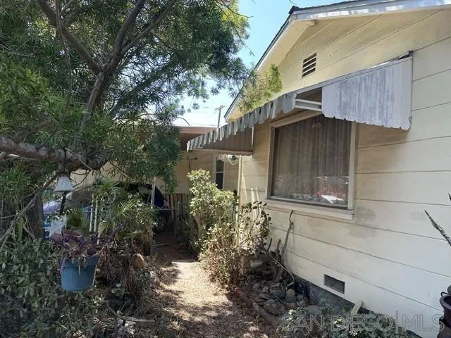 3106 Menlo Ave., San Diego, CA 92105