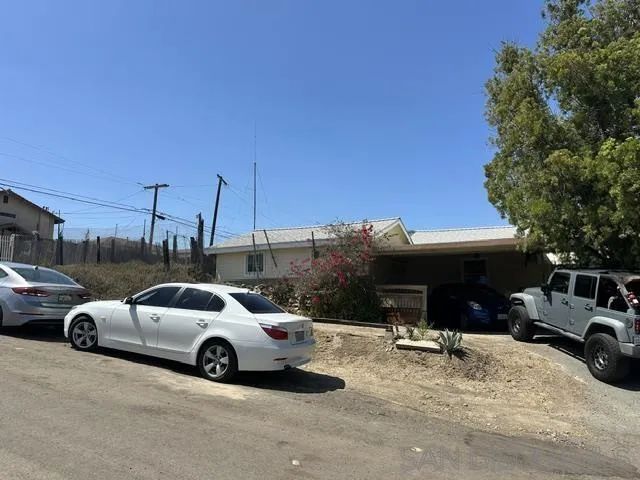 3106 Menlo Ave., San Diego, CA 92105