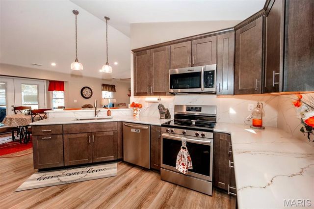 3275 Echo Lake Drive, Byrnes Mill, MO 63025