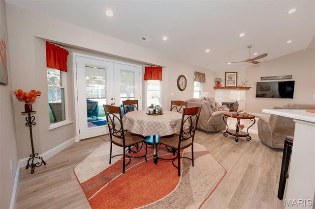 3275 Echo Lake Drive, Byrnes Mill, MO 63025