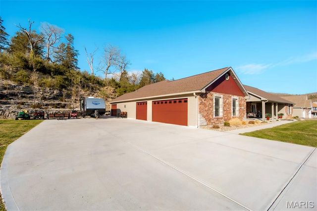 3275 Echo Lake Drive, Byrnes Mill, MO 63025