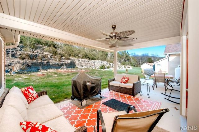 3275 Echo Lake Drive, Byrnes Mill, MO 63025