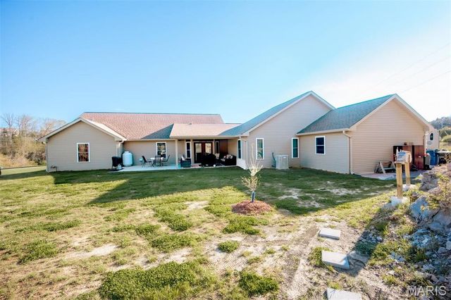 3275 Echo Lake Drive, Byrnes Mill, MO 63025