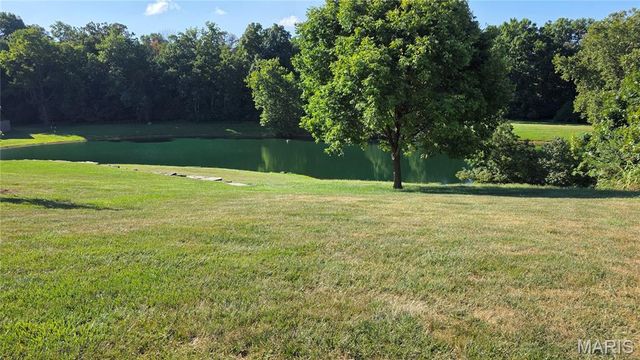 3275 Echo Lake Drive, Byrnes Mill, MO 63025