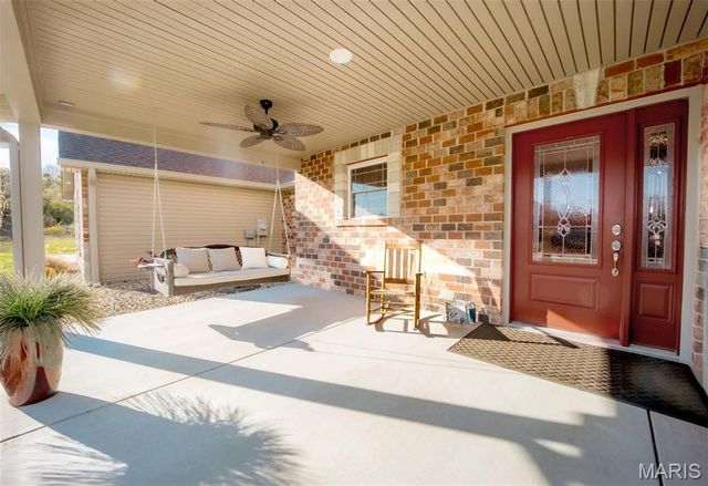 3275 Echo Lake Drive, Byrnes Mill, MO 63025