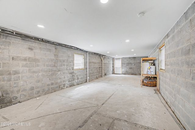 152 Center Avenue, Keansburg, NJ 07734