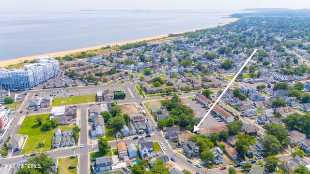 152 Center Avenue, Keansburg, NJ 07734