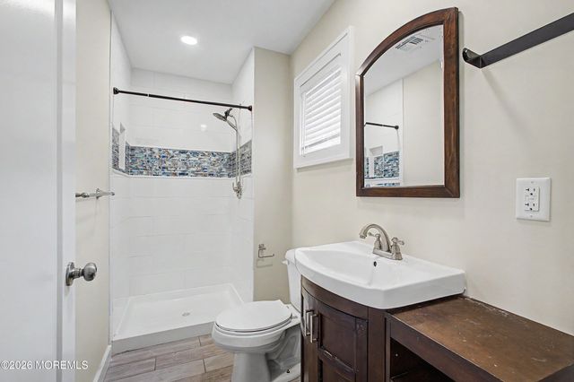 152 Center Avenue, Keansburg, NJ 07734