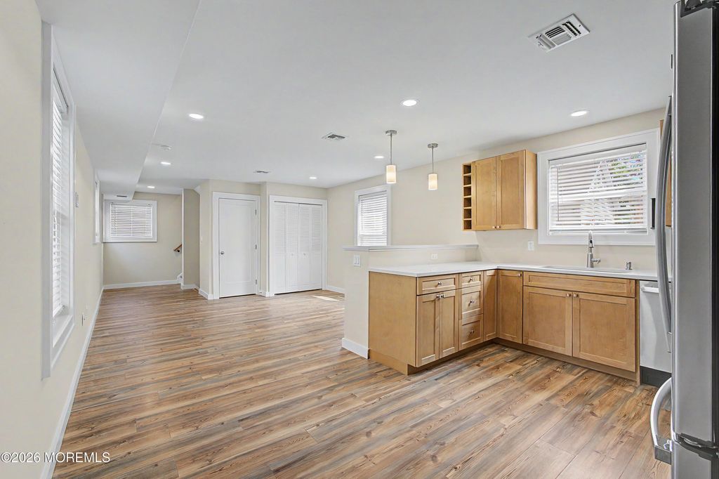 152 Center Avenue, Keansburg, NJ 07734