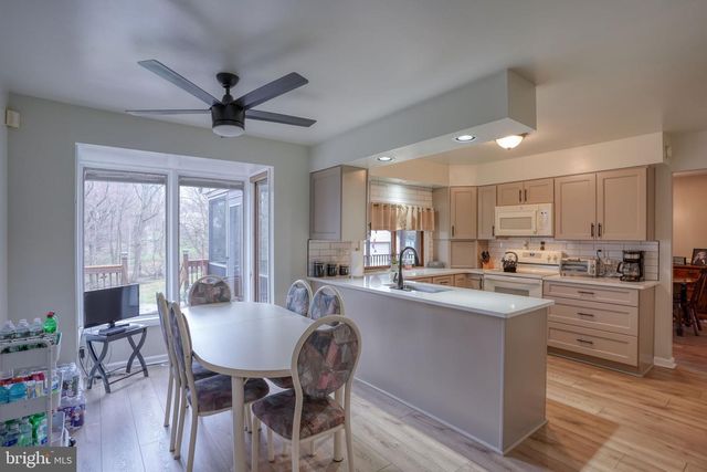 3850 NAAMANS CREEK RD, Upper Chichester, PA 19061