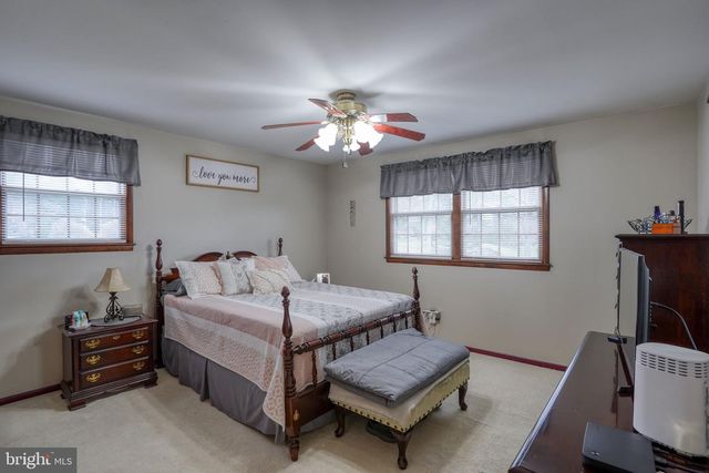 3850 NAAMANS CREEK RD, Upper Chichester, PA 19061