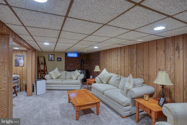 3850 NAAMANS CREEK RD, Upper Chichester, PA 19061