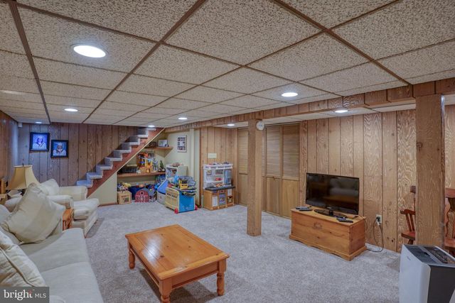 3850 NAAMANS CREEK RD, Upper Chichester, PA 19061