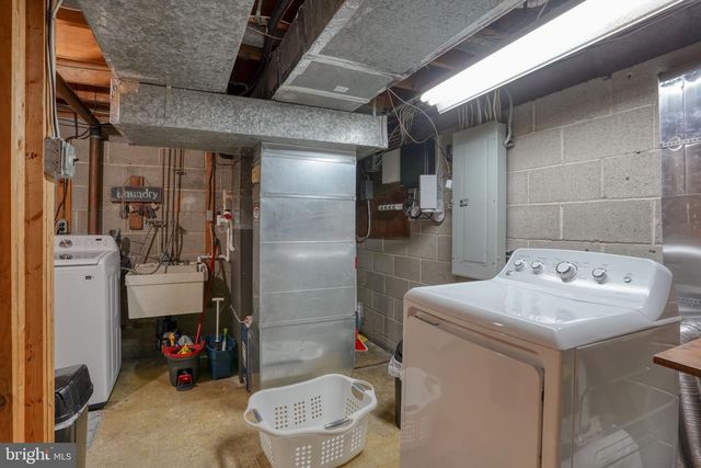 3850 NAAMANS CREEK RD, Upper Chichester, PA 19061