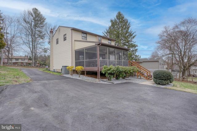 3850 NAAMANS CREEK RD, Upper Chichester, PA 19061