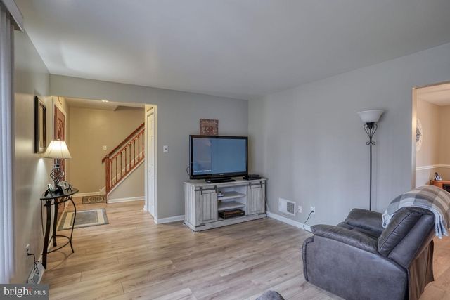 3850 NAAMANS CREEK RD, Upper Chichester, PA 19061