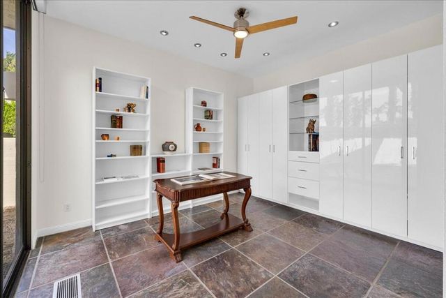 130 W Racquet Club Road 505, Palm Springs, CA 92262