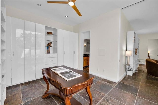 130 W Racquet Club Road 505, Palm Springs, CA 92262