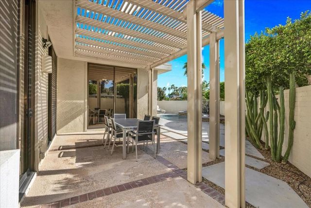 130 W Racquet Club Road 505, Palm Springs, CA 92262