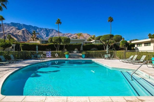 130 W Racquet Club Road 505, Palm Springs, CA 92262