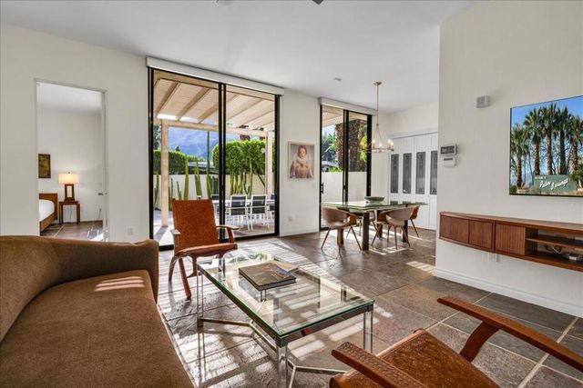 130 W Racquet Club Road 505, Palm Springs, CA 92262