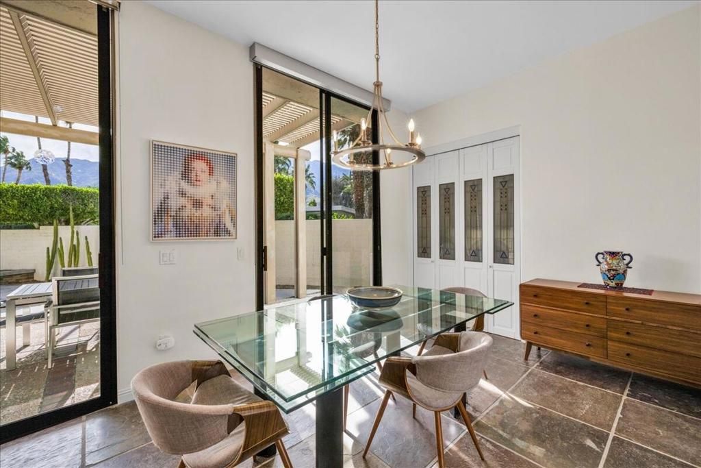 Image 16 of property listing at 130 W Racquet Club Road 505, Palm Springs, CA 92262