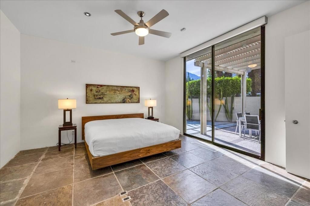 Image 22 of property listing at 130 W Racquet Club Road 505, Palm Springs, CA 92262