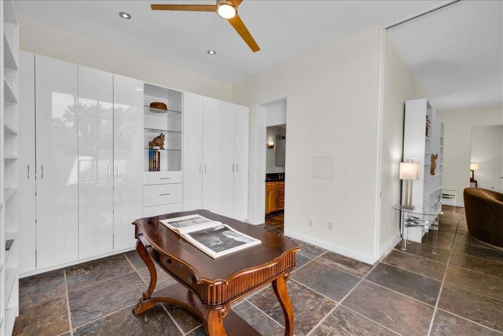 Image 29 of property listing at 130 W Racquet Club Road 505, Palm Springs, CA 92262