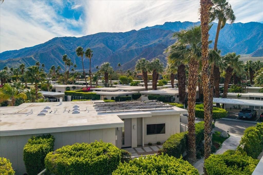 Image 40 of property listing at 130 W Racquet Club Road 505, Palm Springs, CA 92262