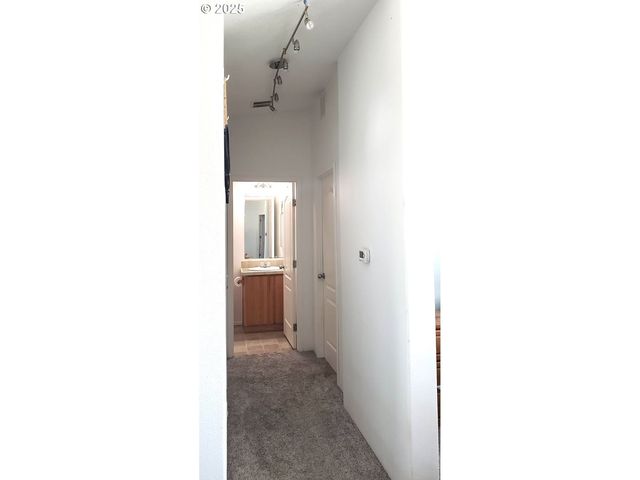 661 D St, Elkton, OR 97436