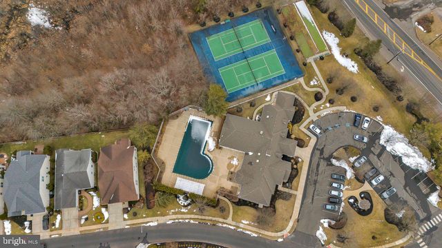 16 LOWELL DR, Marlton, NJ 08053