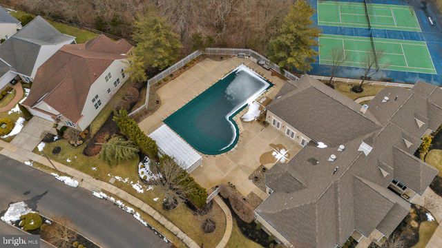 16 LOWELL DR, Marlton, NJ 08053