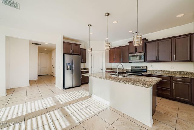 35167 N Braeden Drive, San Tan Valley, AZ 85144