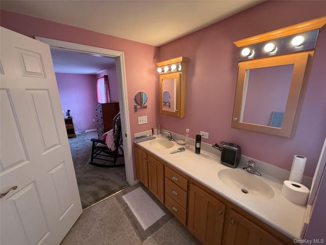 312 Brittany Terrace 312, Rock Tavern, NY 12575