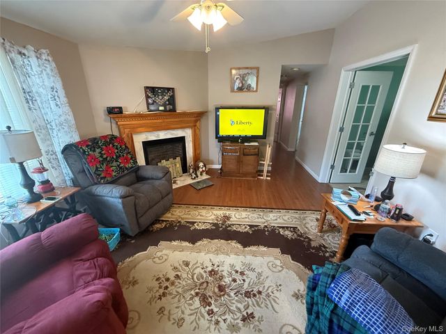 312 Brittany Terrace 312, Rock Tavern, NY 12575