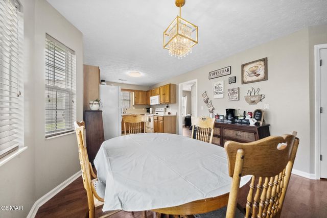 1733 Snapp Road, Sevierville, TN 37862