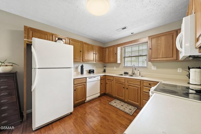 1733 Snapp Road, Sevierville, TN 37862