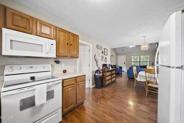 1733 Snapp Road, Sevierville, TN 37862