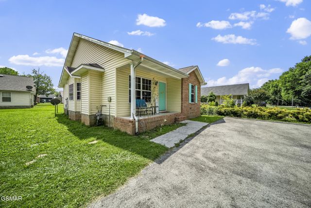 1733 Snapp Road, Sevierville, TN 37862