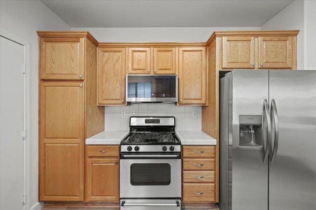 2694 Woodacre Ln, Lincoln, CA 95648